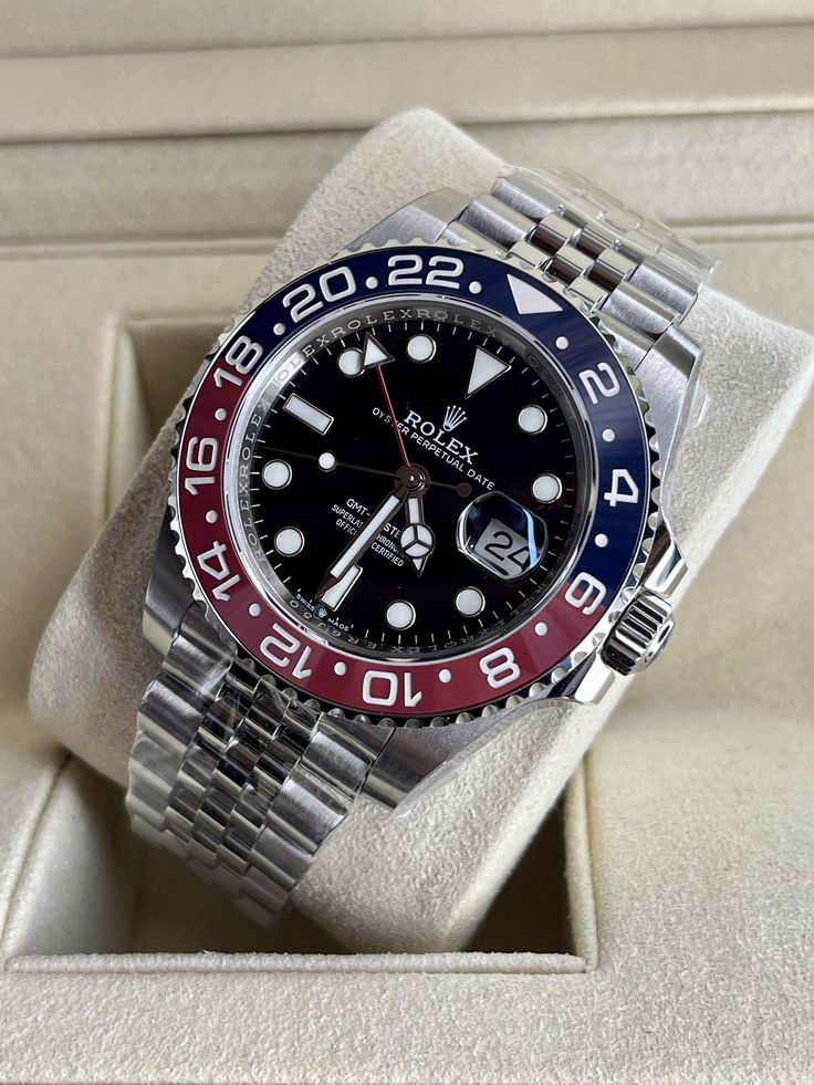 Rolex GMT-Master II – Dual Time Zone Luxury Watch (9229-W9)