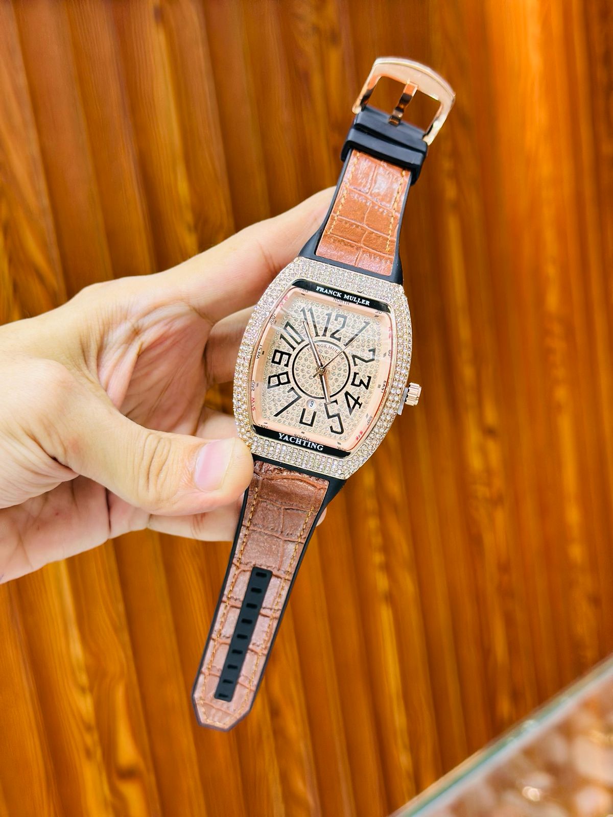 Franck Muller Vanguard – (9229-W11)